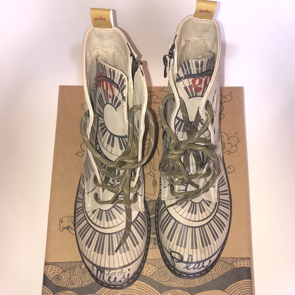 GOBY Women's Shoes Pattern Combat Boot'' - Picture 4 of 6